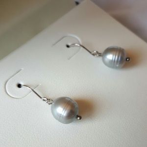 Silver Pearl Earrings